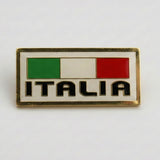 Pin with Italian flag design and 'ITALIA' text on a white background